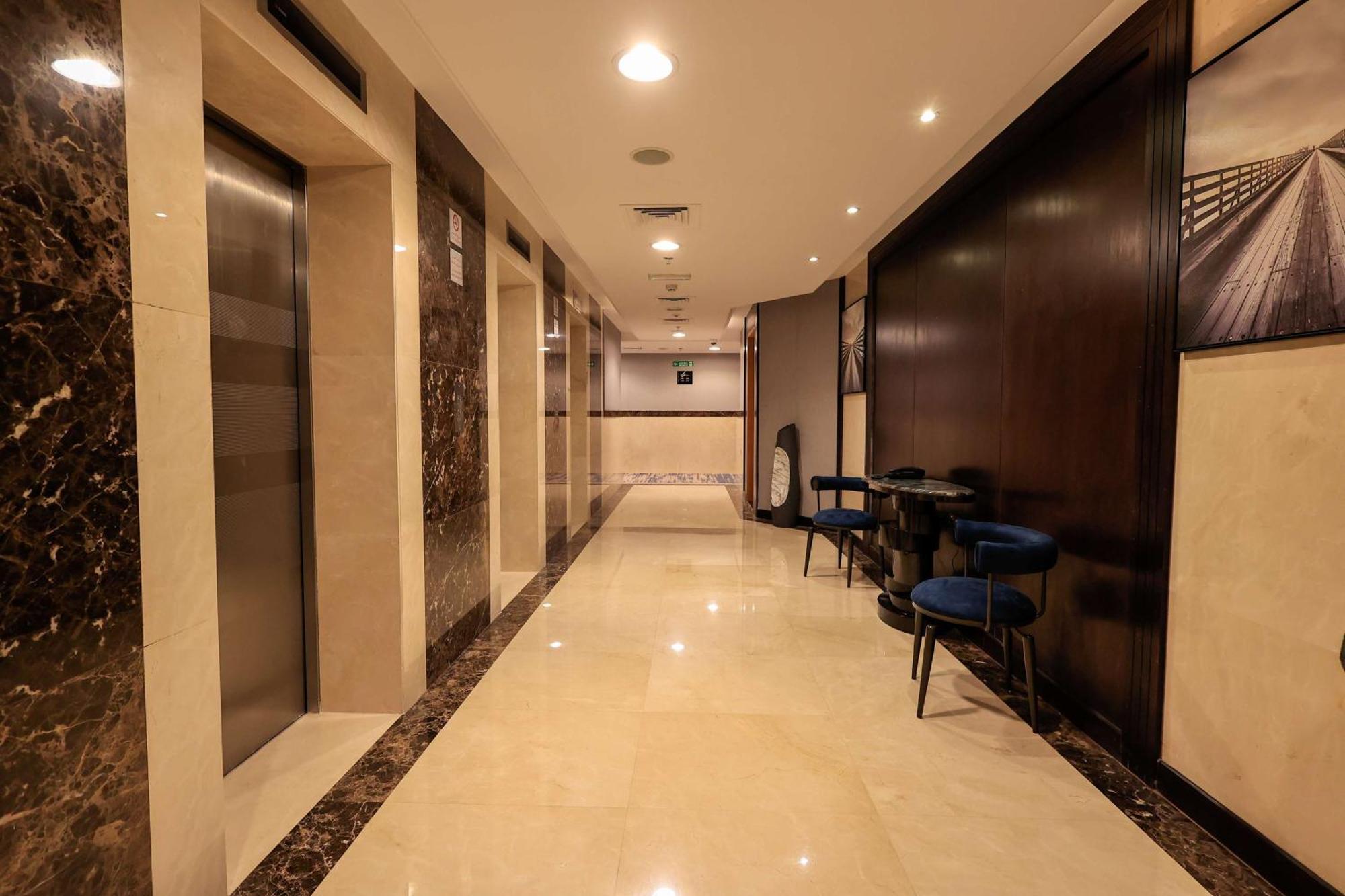 Best Western Premier M Four Hotel ドバイ エクステリア 写真