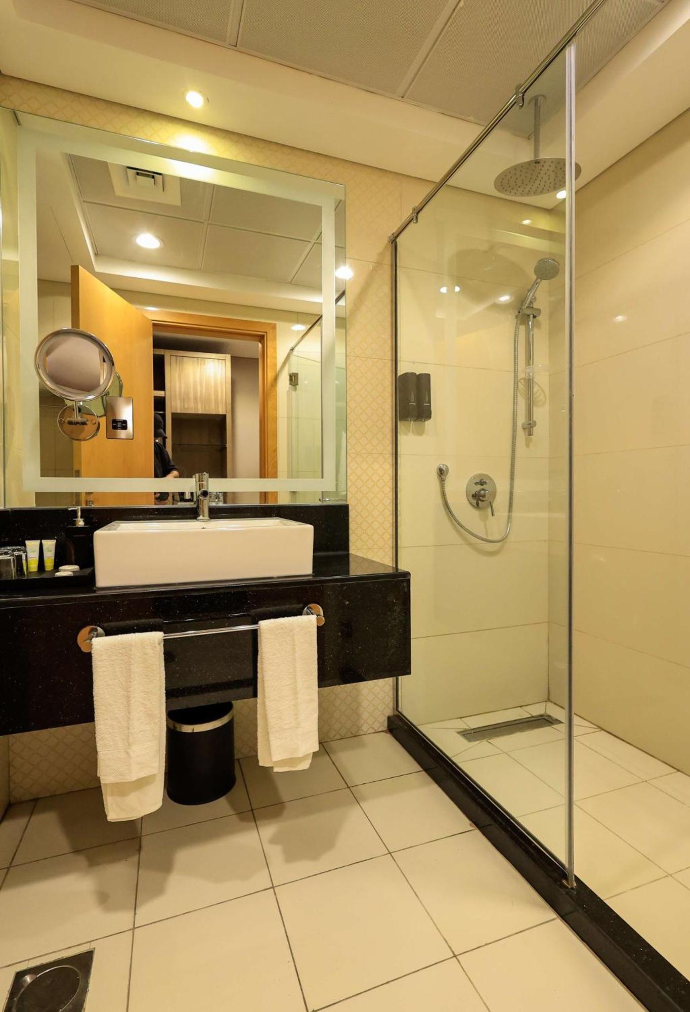 Best Western Premier M Four Hotel ドバイ エクステリア 写真
